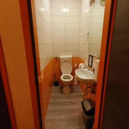 Hostel Ii Μπλεντ